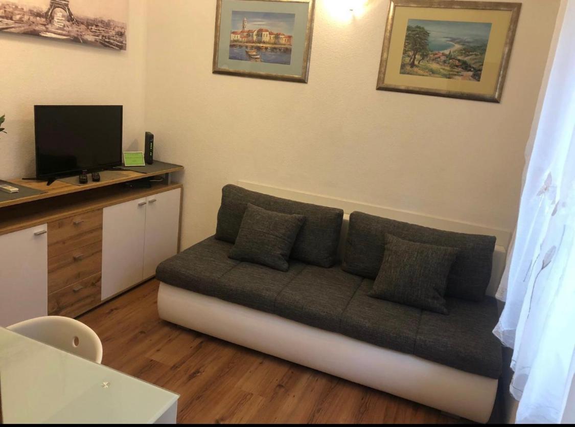 Apartment Lovrekovic Split Bagian luar foto
