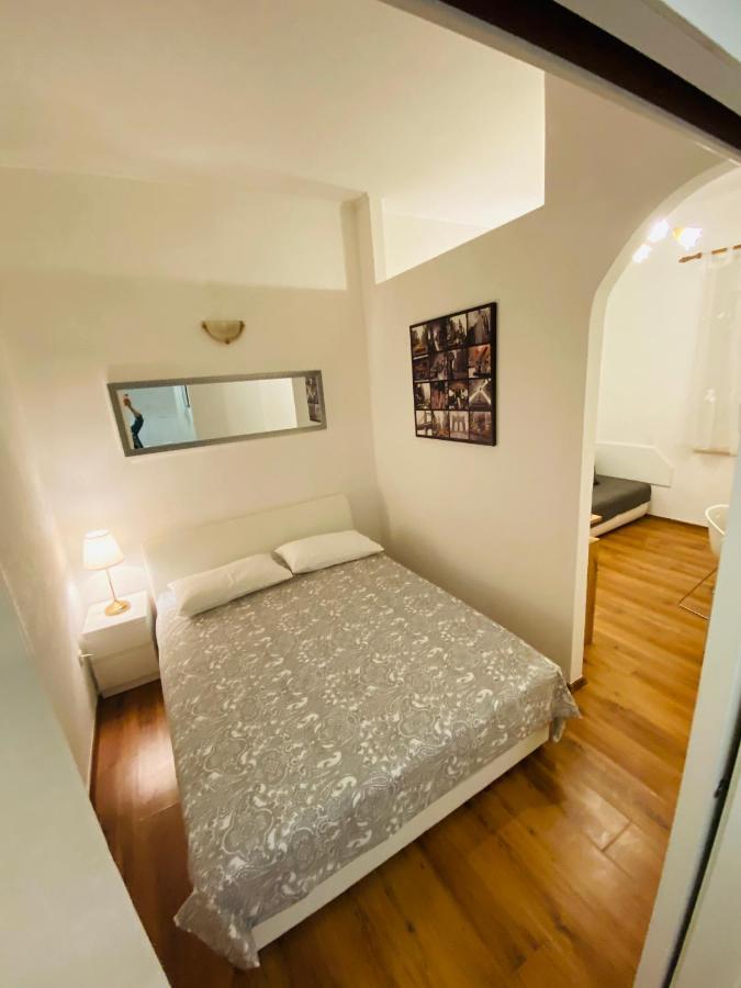 Apartment Lovrekovic Split Bagian luar foto